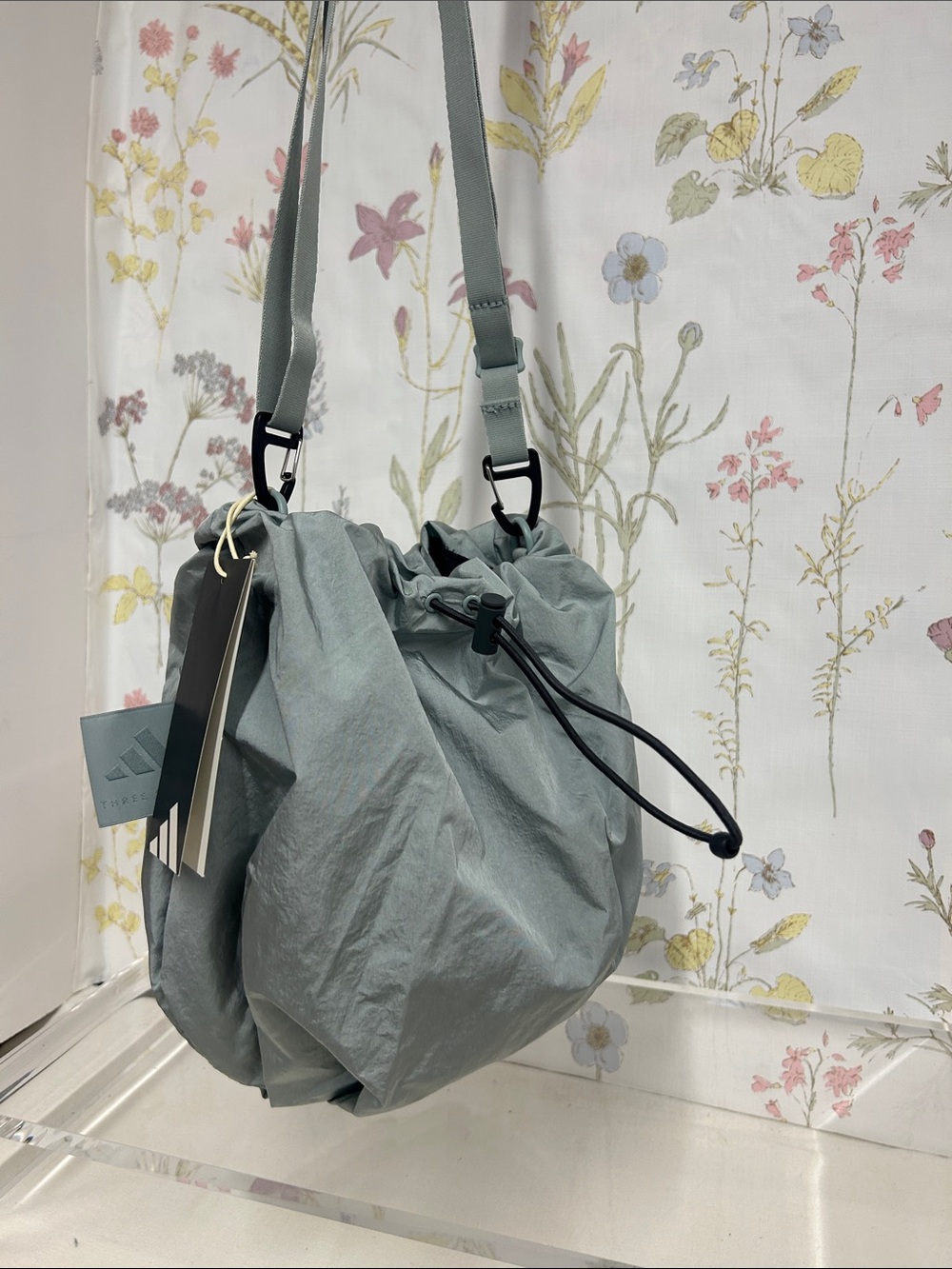 Adidas Drawstring Shoulder Bag (Sage Green)